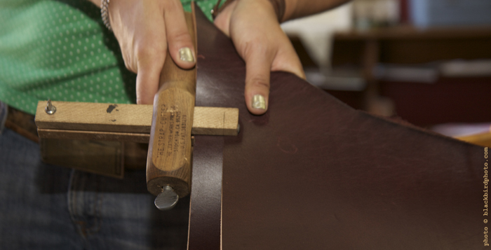 leather-strap-cutter-tool